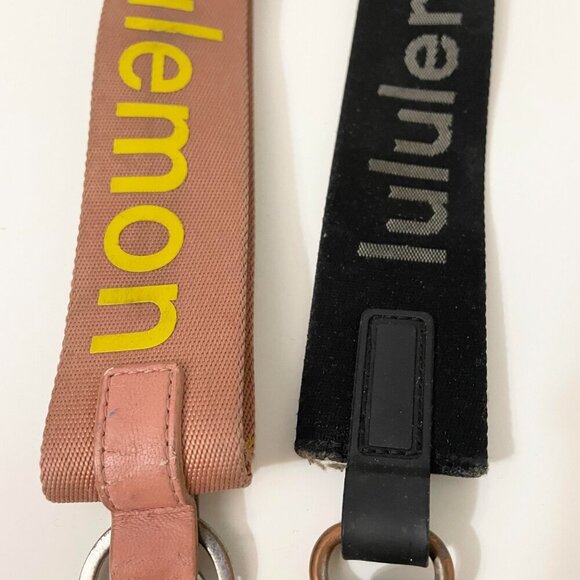 Lot of 2 Lululemon Keychains Needs Cleaning - Picture 3 of 16